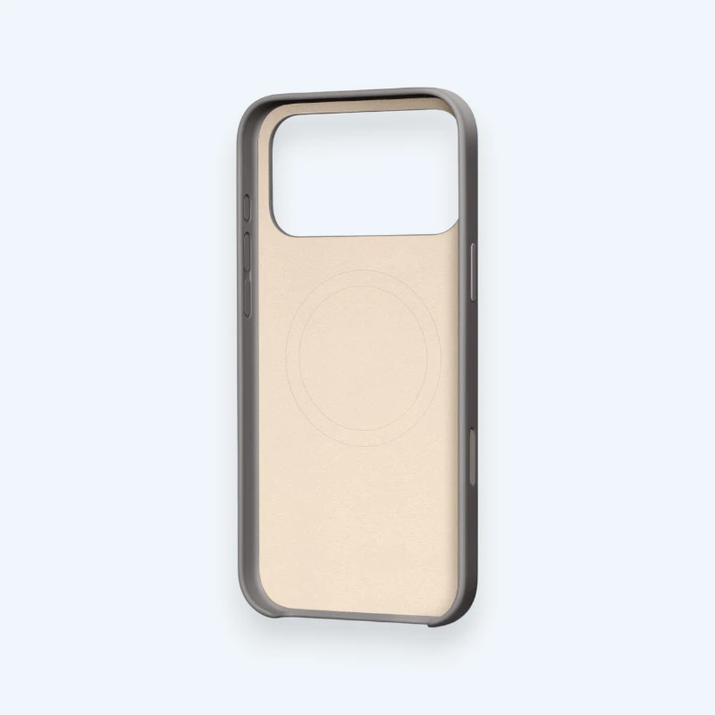 Пластиковый чехол MagSafe Beats Case для iPhone 17 Pro Max